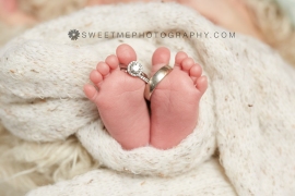 63328DOUGLAS030922BOS-9